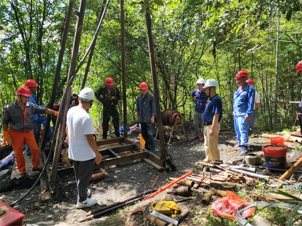 8月13日，黃山區(qū)拱家?guī)X螢石礦生產(chǎn)性勘查工地.jpg